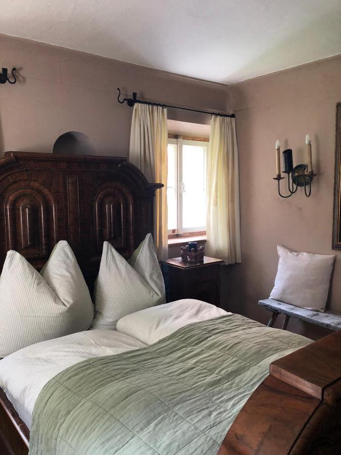 Zimmer In 400 Jahre Alten Bauernhaus Anif Bagian luar foto
